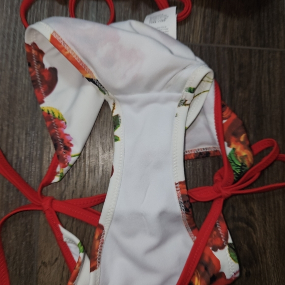 NWT Seekers Australia Rose Print Halter Neck Two-Piece Bikini Swimsuit SZ 8 - Picture 10 of 11